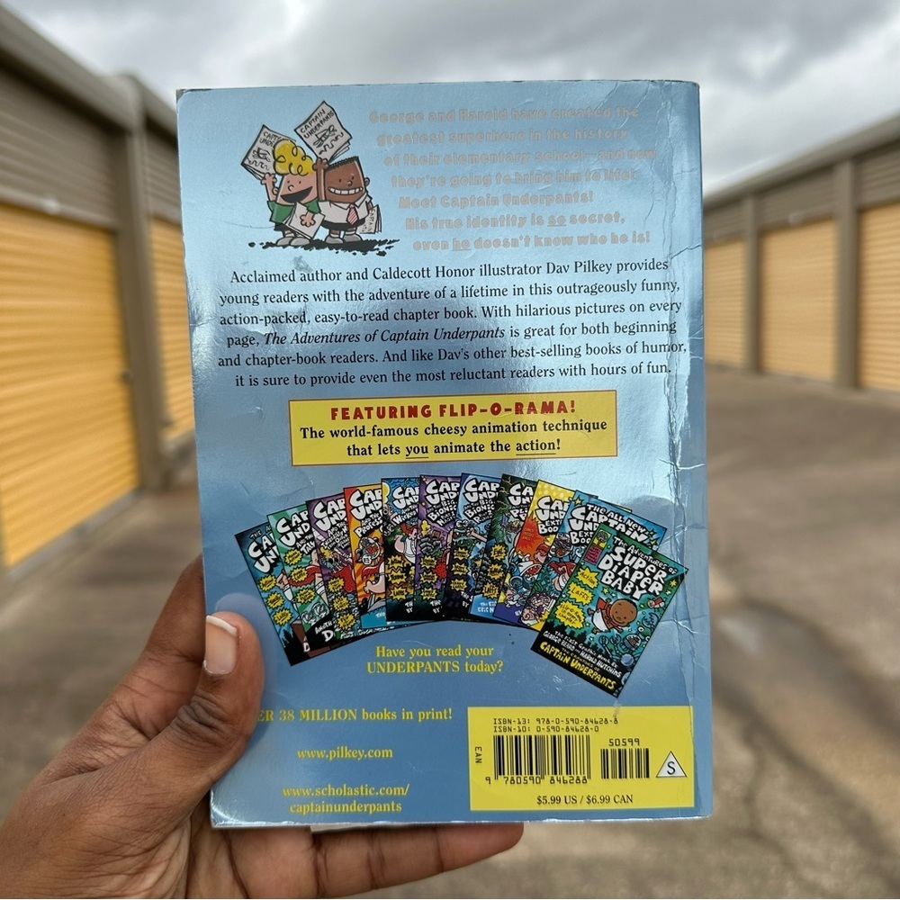 Captain Underpants books - Picture 8 of 10